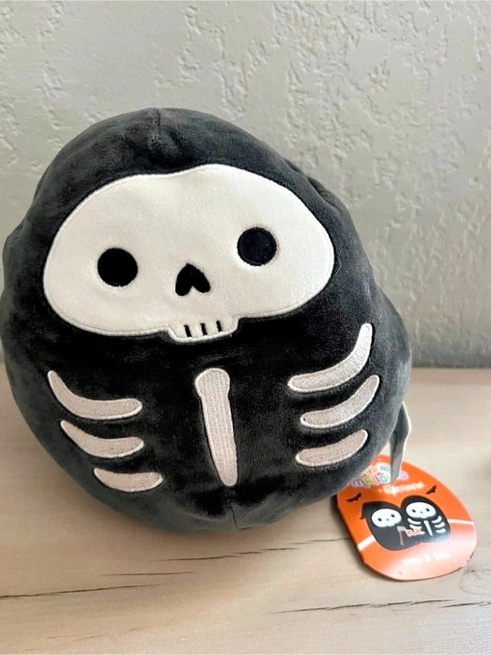 Squishmallows Otto & Stix Flip-A-Mallows Black & White
